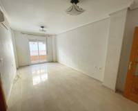 Reventa - Apartamento - Los Montesinos