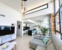 Reventa - Chalé Independiente (Villa) - Ciudad Quesada - Pueblo Bravo