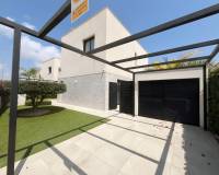Reventa - Chalé Independiente (Villa) - Los Montesinos - La Herrada
