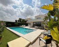 Reventa - Chalé Independiente (Villa) - Los Montesinos - La Herrada