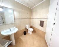 Reventa - Local comercial - Guardamar del Segura